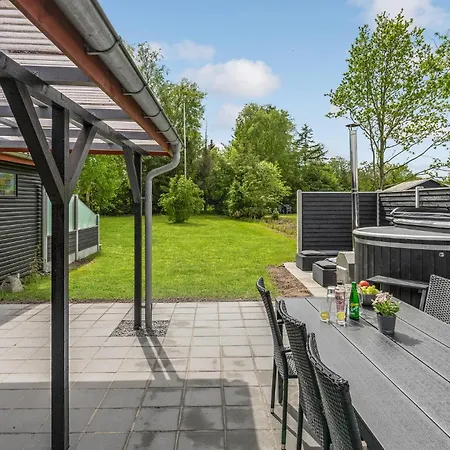 3 Bedroom Lovely In *