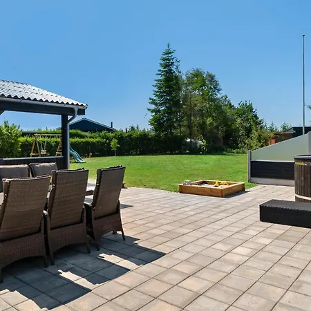 3 Bedroom Lovely In